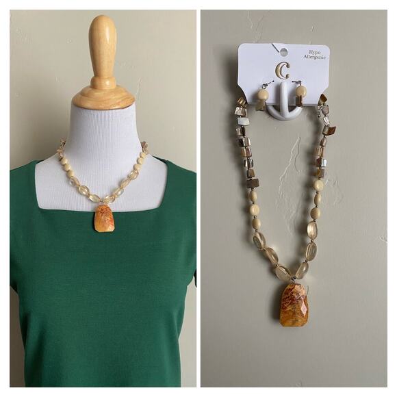 NWT Charming “Spice Market” Charlie Necklace and Earrings Set - Picture 2 of 4